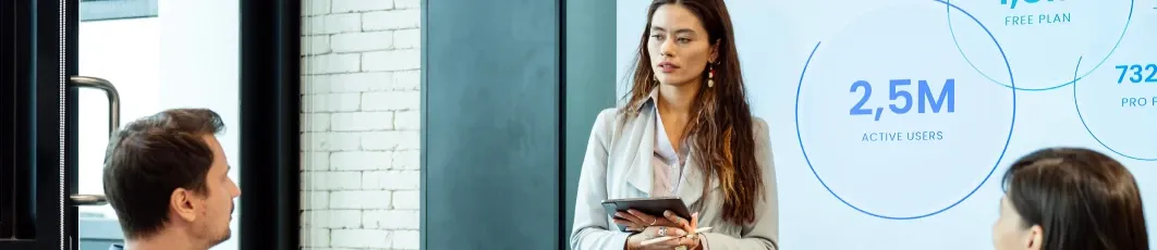 Spécialisation en Communication et Marketing Numérique .